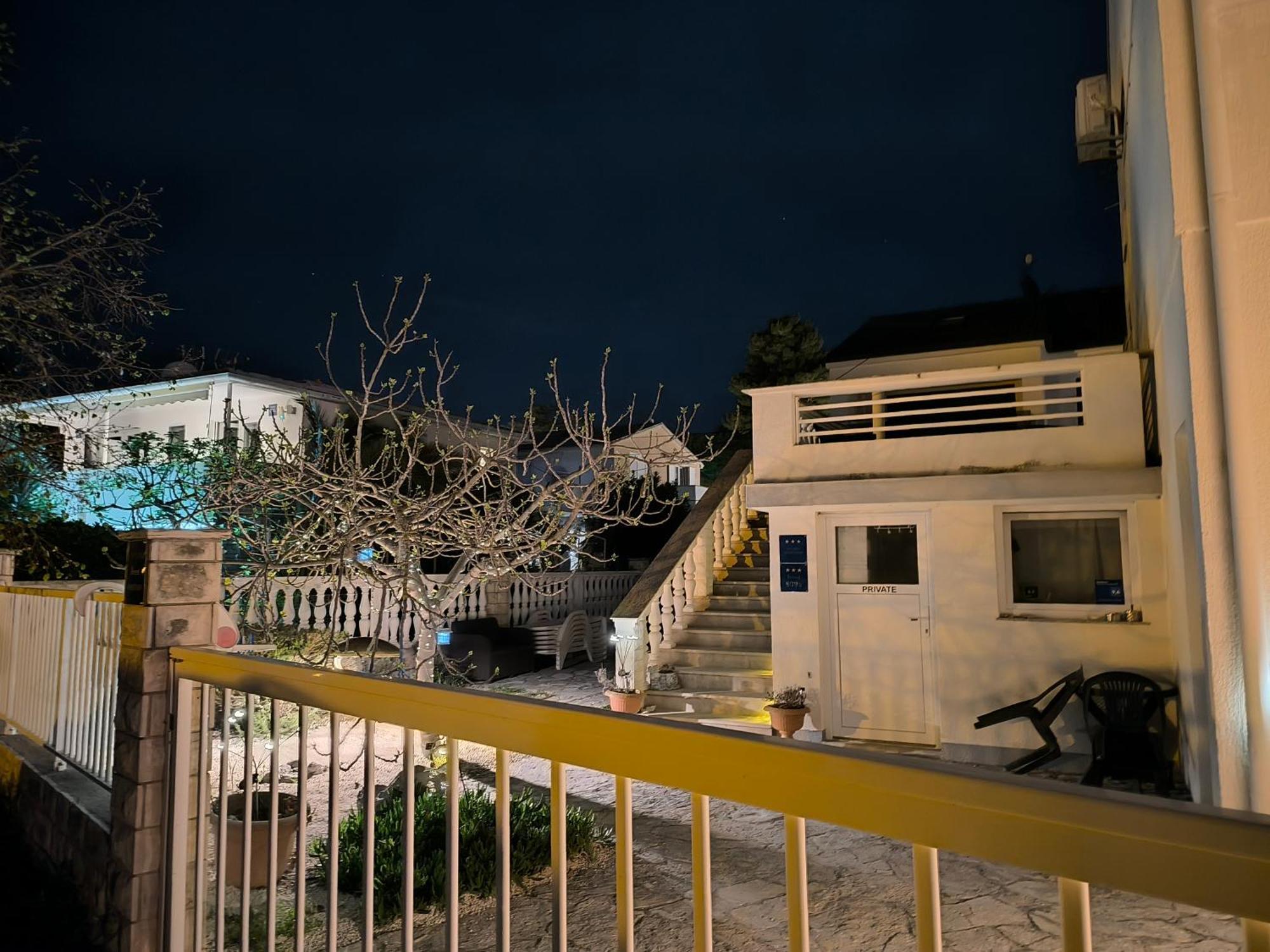 Diklo Beach Apartments Robert & Renata Zadar Exterior photo