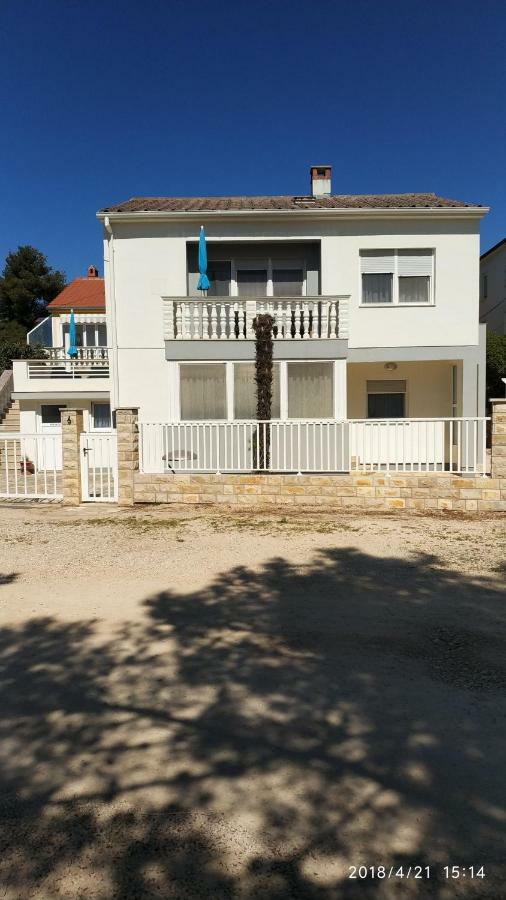 Diklo Beach Apartments Robert & Renata Zadar Exterior photo